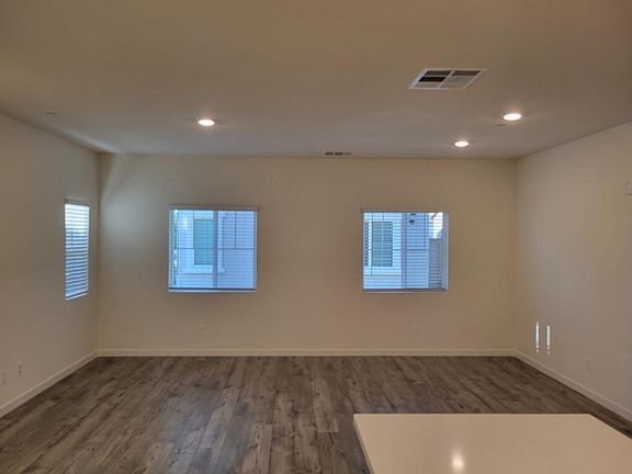 5th image of 3113 Pruett Dr