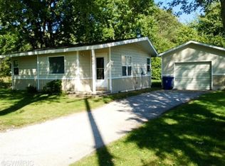 3606 Center St, Ravenna, MI 49451