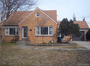 17 Manning Rd, Amherst, NY 14226