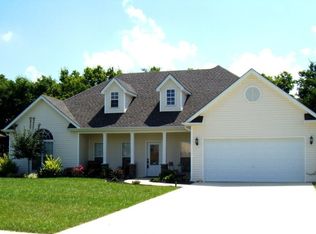 331 Monarchos Ln, Bowling Green, KY 42104