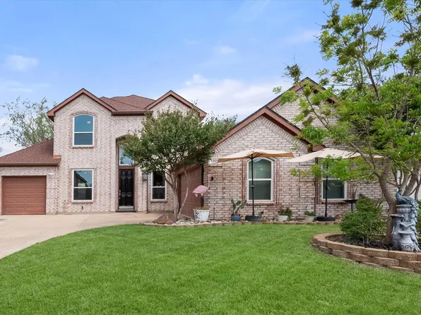 1305 Liverpool Ln, Mansfield, TX 76063