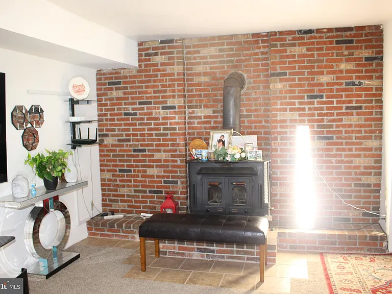219 Meadow Dr — Photo 34