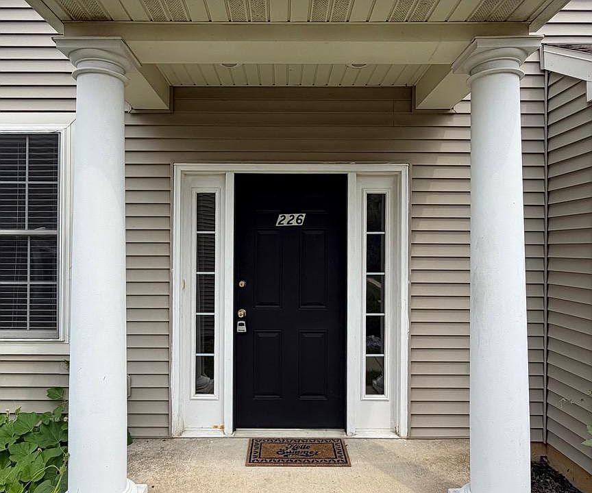 1st image of 226 Springmont Dr