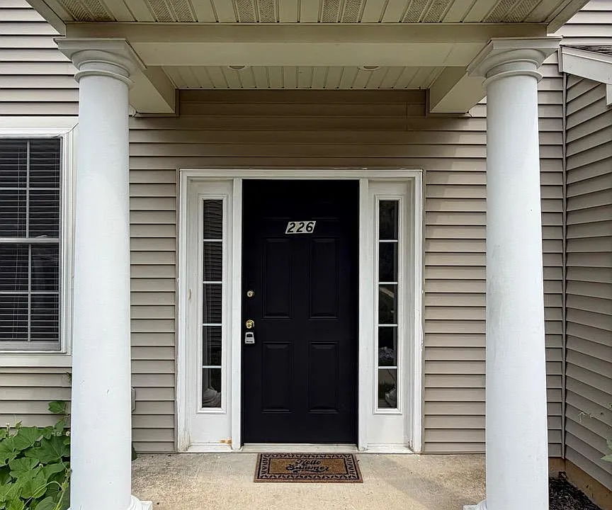226 Springmont Dr