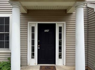 226 Springmont Dr, Wyomissing, PA 19610