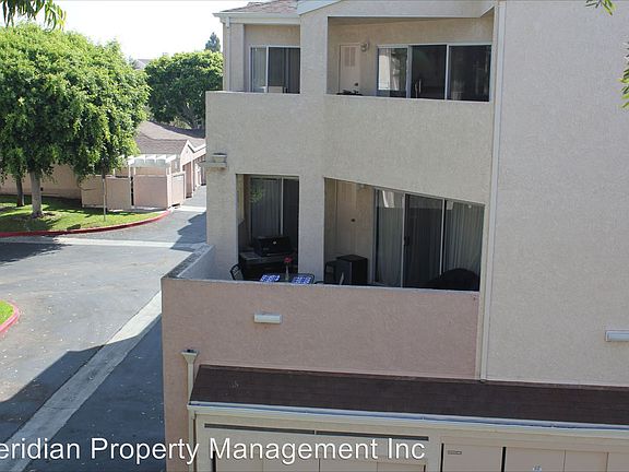 3rd image of 7044 Camino Degrazia Unit 225