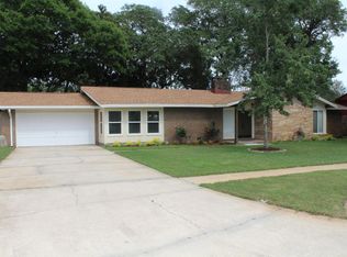 43 Oakdale Rd NW, Fort Walton Beach, FL 32547