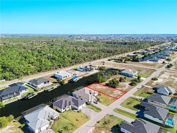 2805 NW 41st AVE, CAPE CORAL, FL 33993
