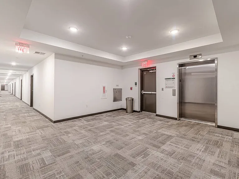 525 Parkway Dr NE #ID1299405P — Photo 37