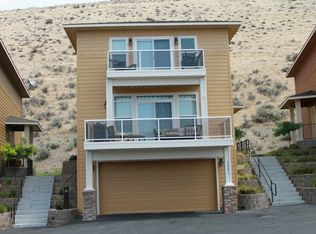 9249 Riverview Way NW, Quincy, WA 98848