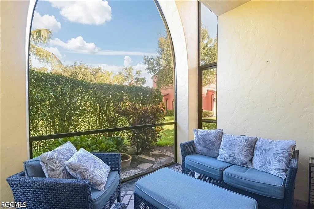 3 bed, 3.0 bath, 1910 sqft, $6,500 — Photo 4