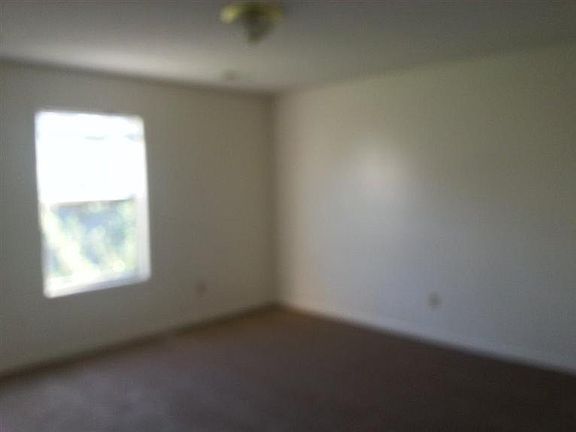 3rd image of 541 Lidian Ct