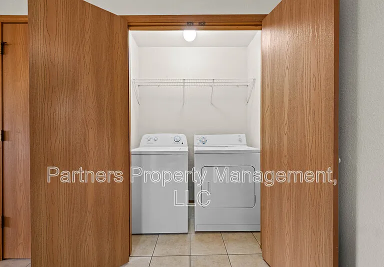 858 S Curtis Ave #1 — Photo 8