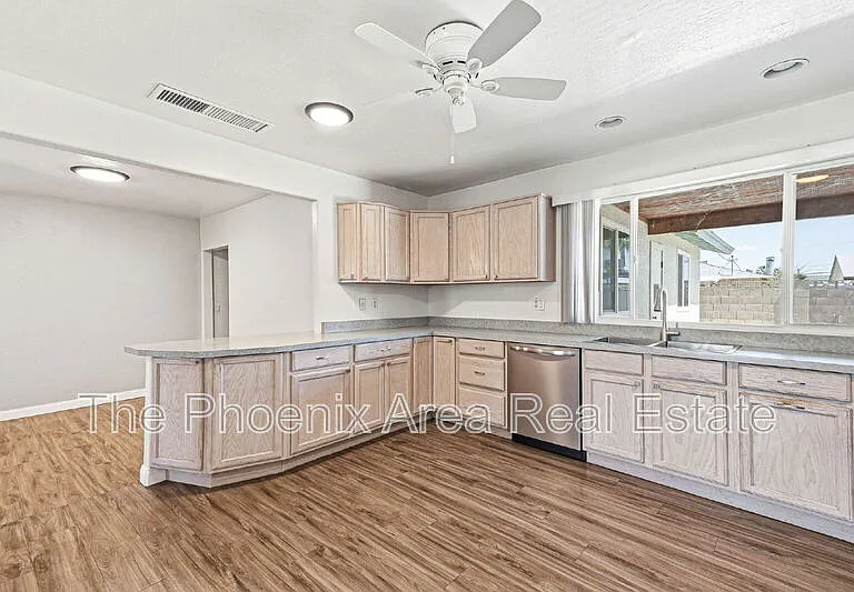 8322 E Granada Rd — Photo 11