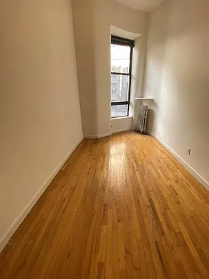 Rented by Oxford Property Group | media 25