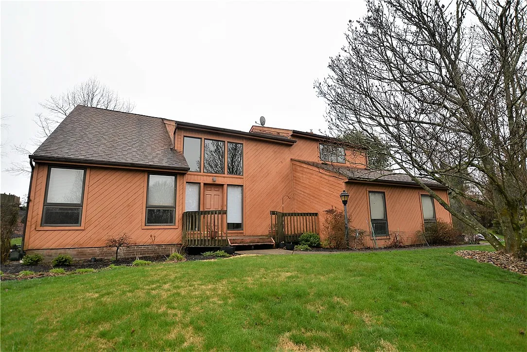 2374 Delo Dr photo 1