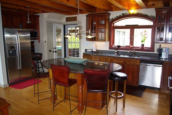 5th image of 217 Chapman Rd