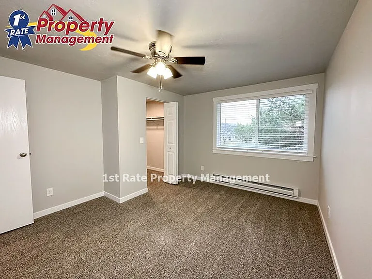 6472 W Douglas St — Photo 10