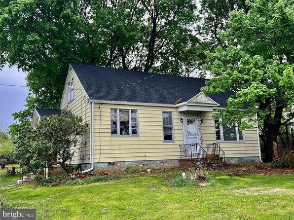 280 Fairview St, Tamaqua, PA 18252