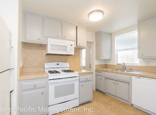 4542 W 165th St, Lawndale, CA 90260