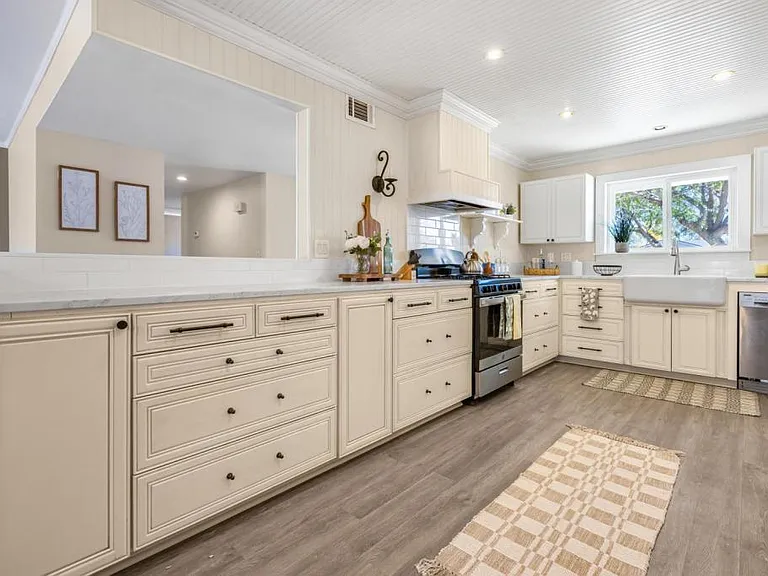 28461 Portsmouth Dr — Photo 9