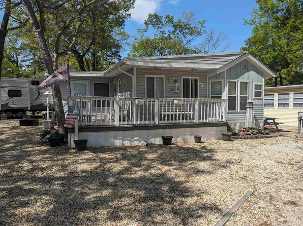 561 Corson Tavern Rd #165, Ocean View, NJ 08230