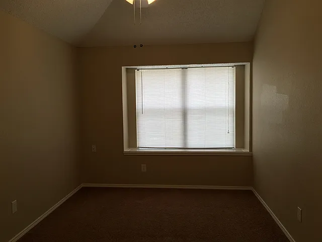 707 Ford Dr — Photo 8