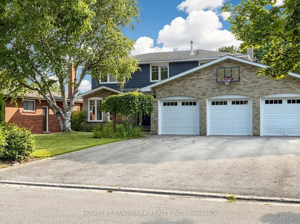 224 Valleyview Ct, Oakville, ON L6L 5H8