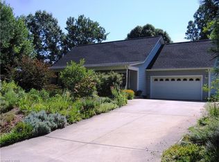 228 Breton Ridge Rd, Leicester, NC 28748