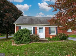 48 Brethren Church Rd, Leola, PA 17540