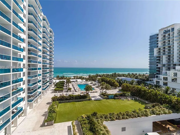 2301 Collins Ave #423 — Photo 12