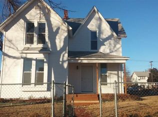 228 E 3rd Ave, Hutchinson, KS 67501