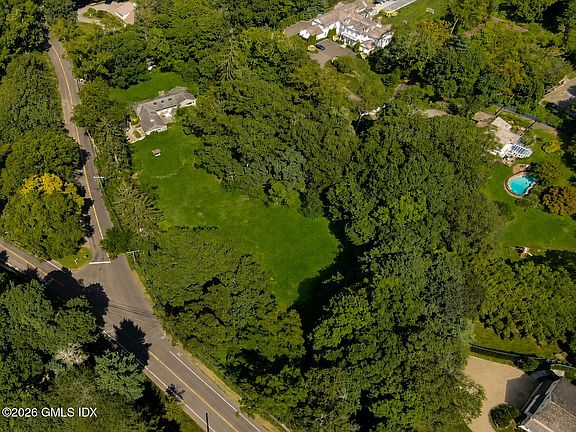 2nd image of 2 Taconic Rd