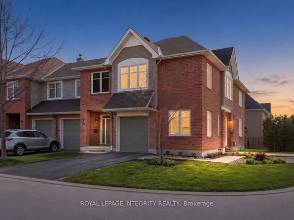 179 Flat Sedge Cres, Ottawa, ON K1T 0G9