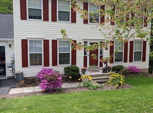 86 Collins Cir, Hanover, PA 17331