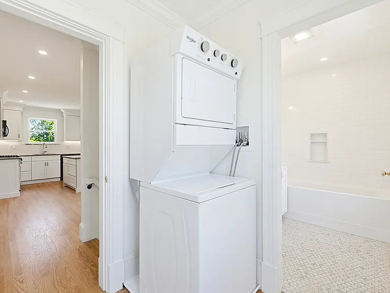 96 Liberty St #2 — Photo 6