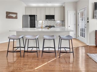 2382 Hartfield Cir, Winston Salem, NC 27103