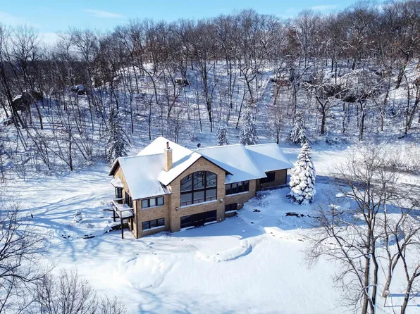 5949 Korback Rd, Spring Green, WI 53588