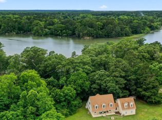 367 Edgewater Ln, Montross, VA