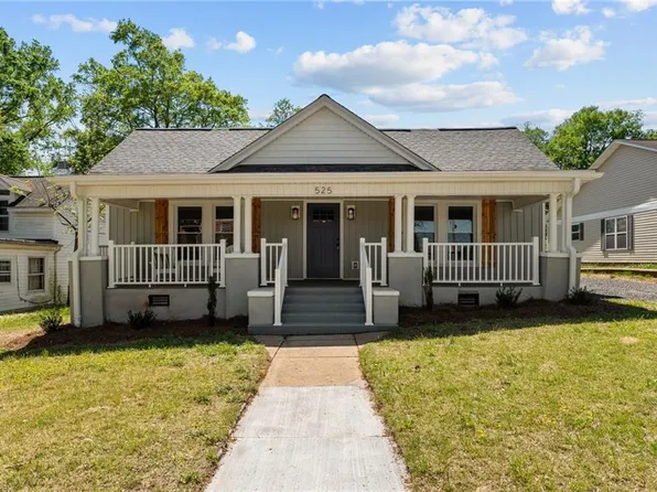 525 Moir St, Eden, NC 27288