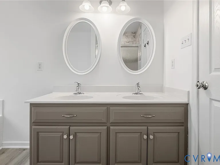 3924 Liberty Point Dr — Photo 38