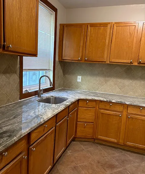 4338 Parrish St — Photo 5
