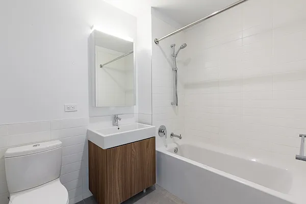 Rented by Stonehenge NYC LLC | media 4