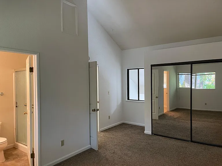 537 Norlee St — Photo 21
