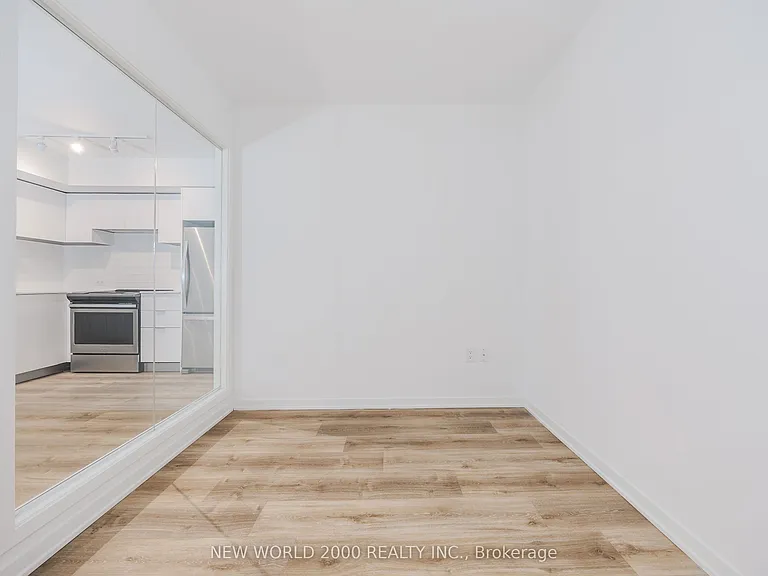 101 Roehampton Ave #2002 — Photo 12