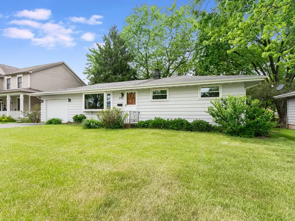 296 N Collins St, South Elgin, IL 60177