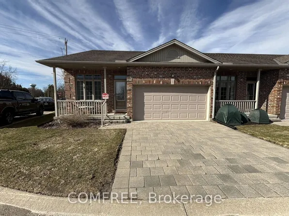 220 Walnut St #1, Lucan, ON N0M 2J0