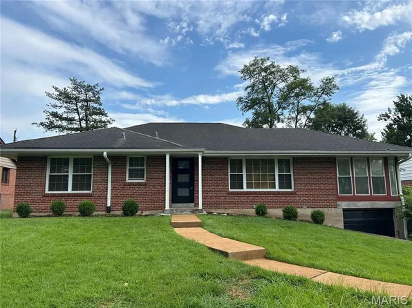 8104 Edinburgh Dr, Saint Louis, MO 63105