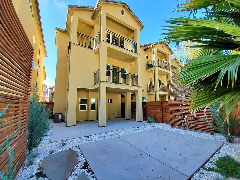 53 Rio Viale Ct — Photo 49