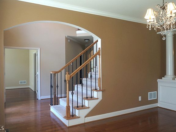 5th image of 818 Treeline Dr SW #86